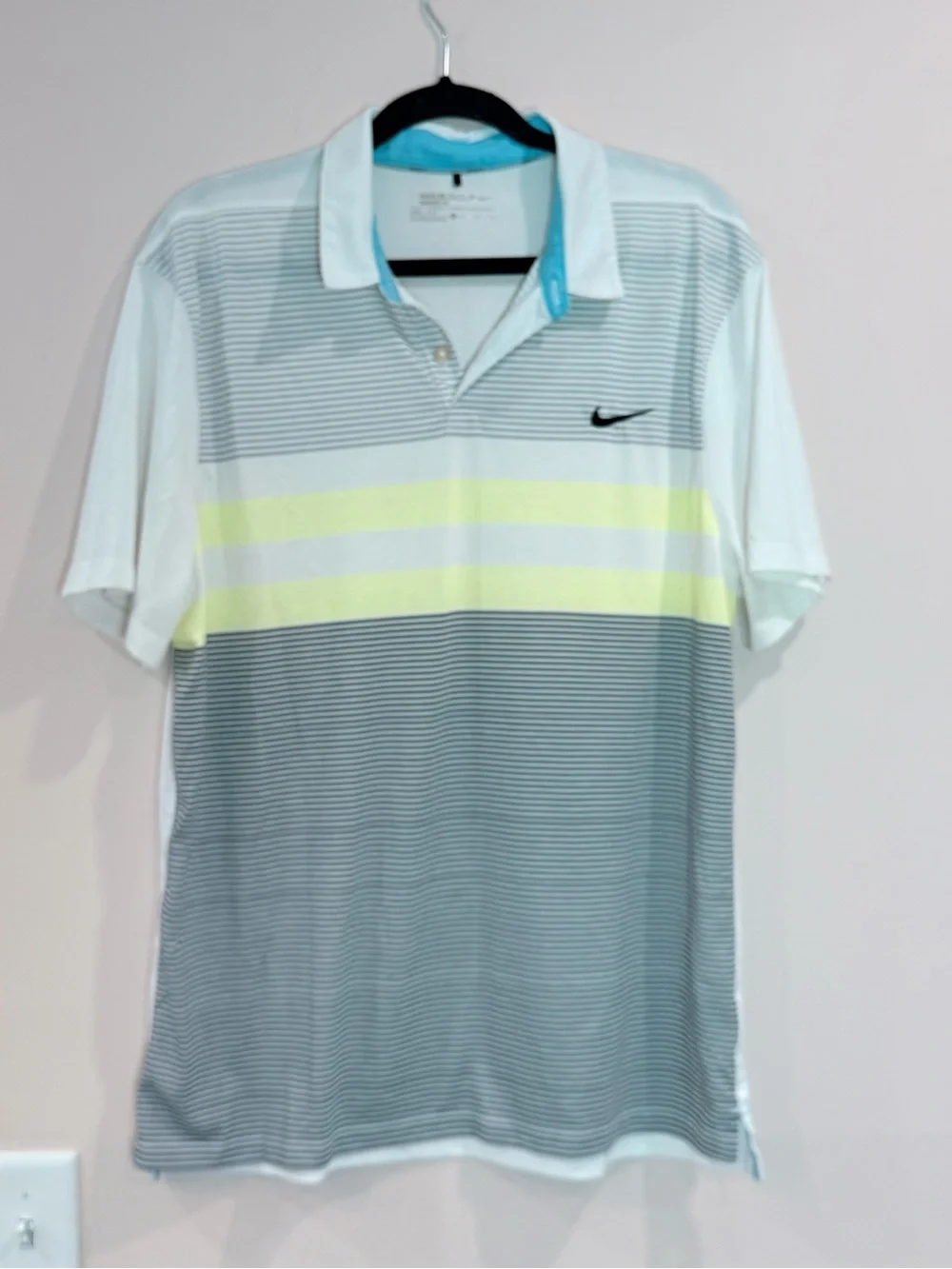 🔥Nike Golf Men’s White & Gray Striped Polo with Yellow Accent Size XL EC🔥